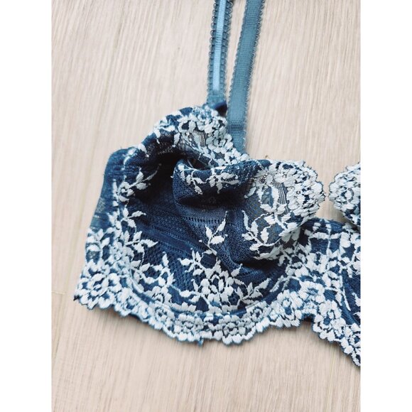 Wacoal Embrace Lace Lot Of 2 Blue White Unlined Underwire Floral Bra 34D - Picture 10 of 12